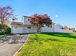 50 Gramercy Rd, Old Bridge, NJ 08857