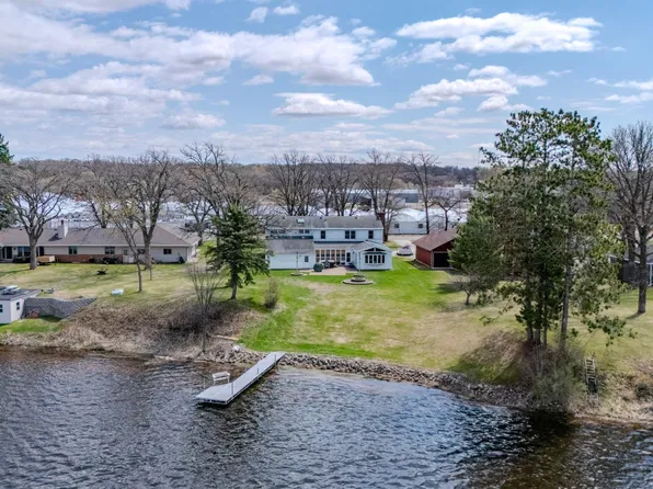1609 Riverview Dr, Little Falls, MN 56345