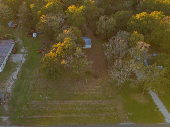 17325 Us Highway 59 N, Moscow, TX 75960