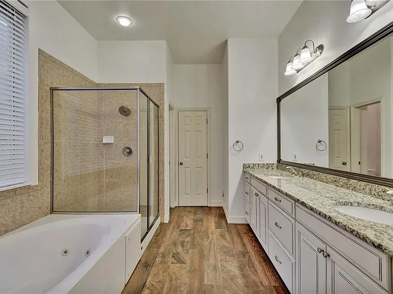 2814 Cool River Loop — Photo 26