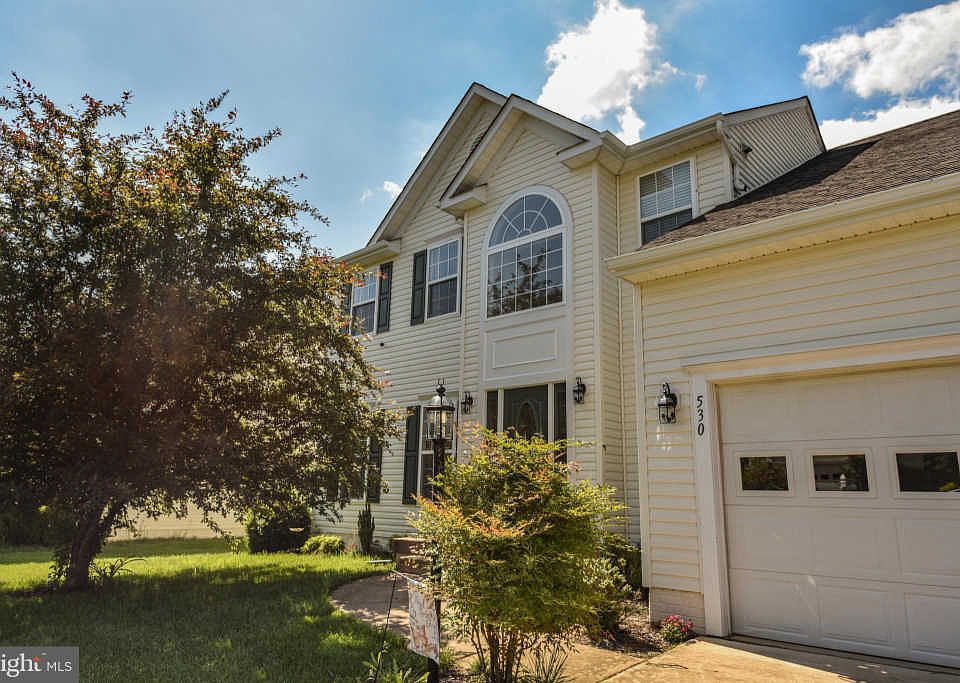 1st image of 530 Windermere Dr