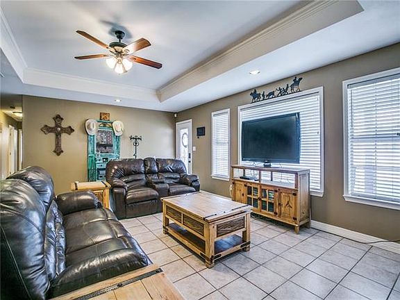 4th image of 223 Fm 1749