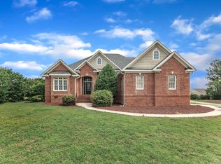 7800 Twin Pines Way, Fuquay Varina, NC 27526