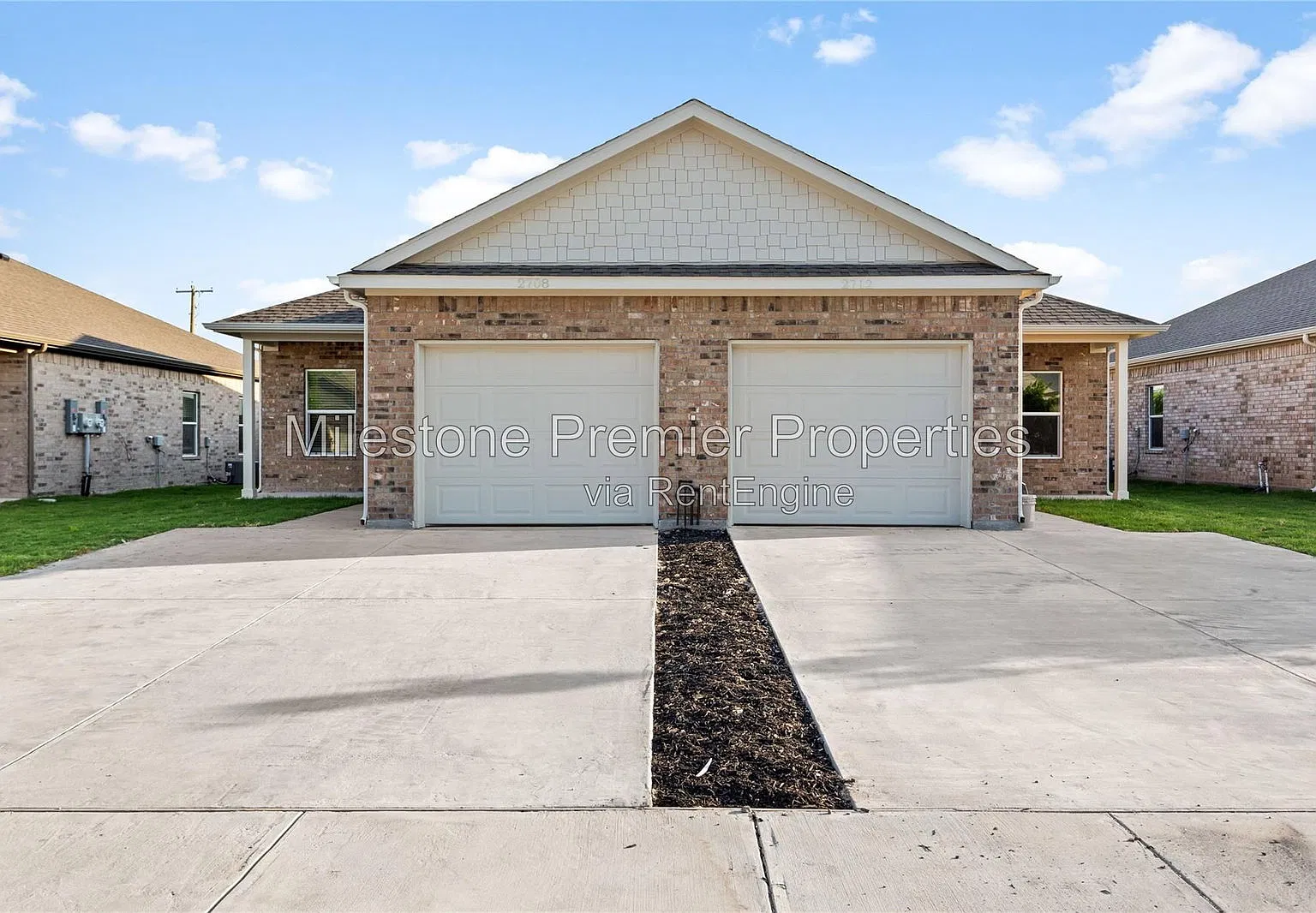 3 bed, 2.0 bath, 1090 sqft, $1,450 — Photo 1