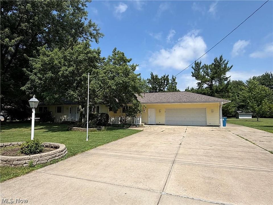 1st image of 2067 Ridgeland Dr