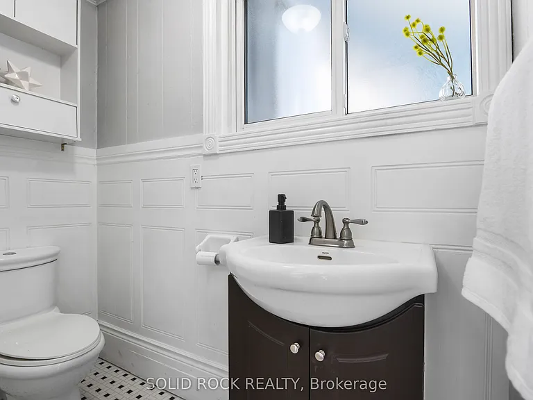 2496 River Rd — Photo 22