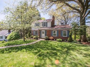 3394 Crestview Dr, Bethel Park, PA 15102