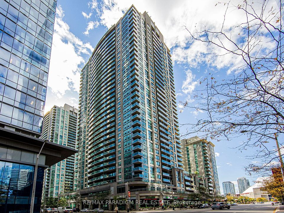 1st image of 30 Grand Trunk Cres #3703