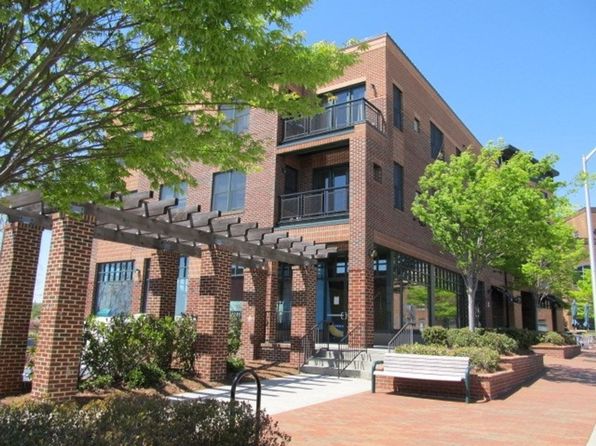 610 Market St APT 303