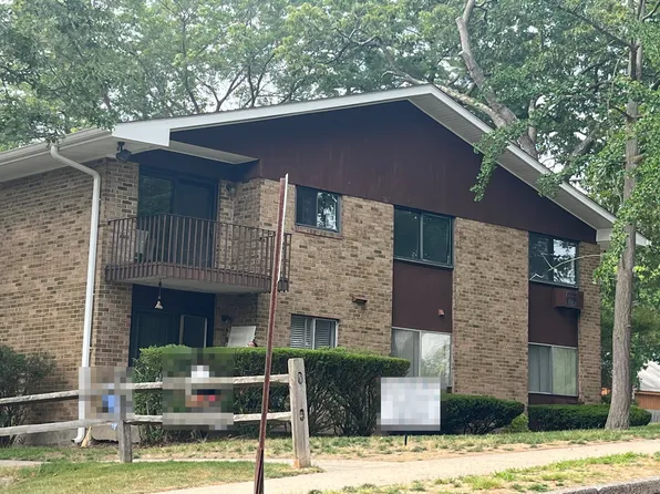 177 Kennedy Dr, Bridgeport, CT 06606