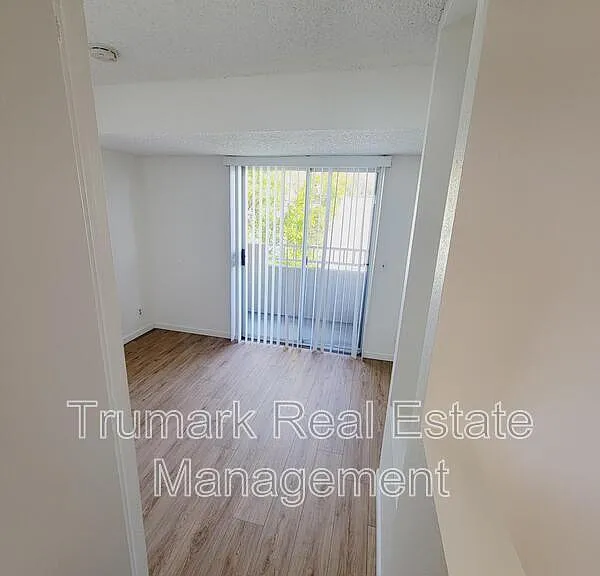 1041 Allen Ave #5 — Photo 7