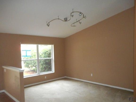 4th image of 16 Butternut Dr