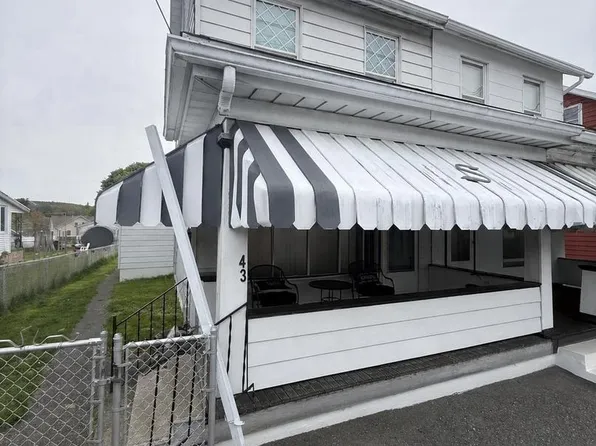 43 Lakeside Ave, Delano, PA 18220