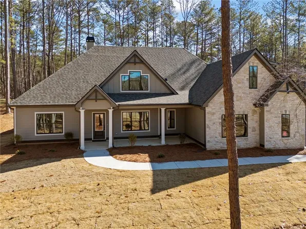 38 Liberty Station Dr, Bremen, GA 30110