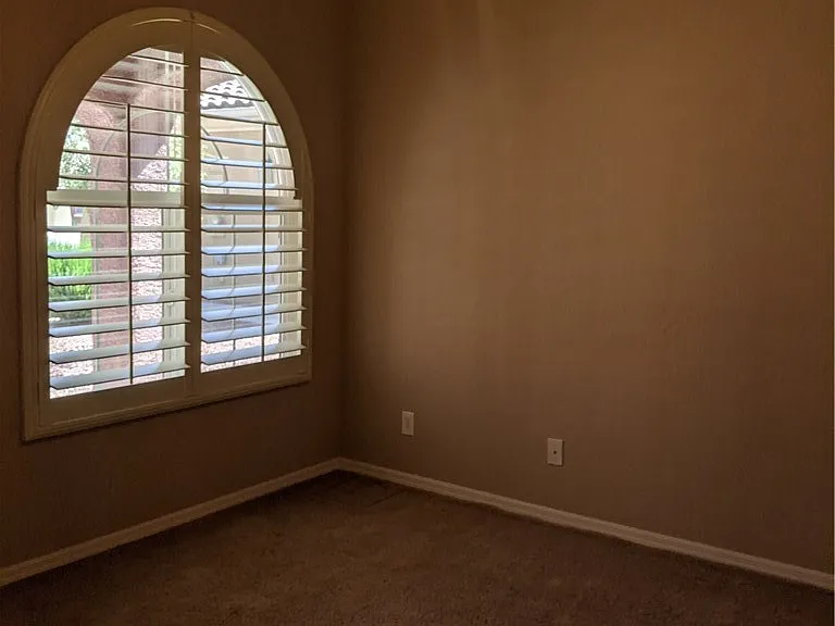 7437 Ravines Ave — Photo 10