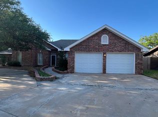 6515 Amber Dr, Odessa, TX 79762