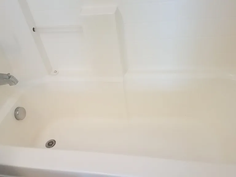 1022 Thompson Cir — Photo 9