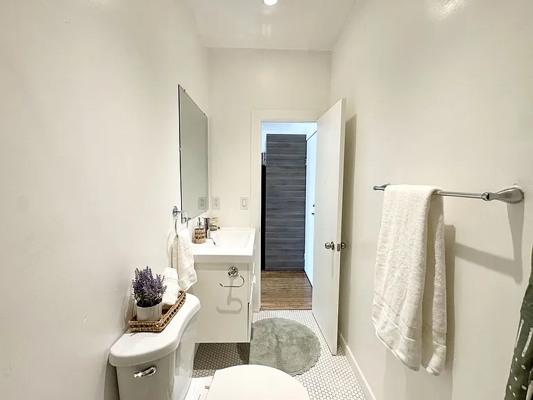 1101 Westerly Terrace — Photo 38