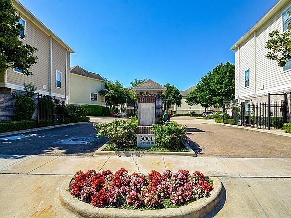 3rd image of 3001 Murworth Dr Unit 303