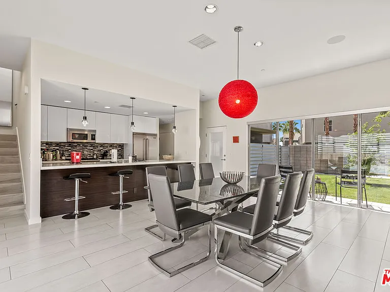 1052 Audrey Dr — Photo 12