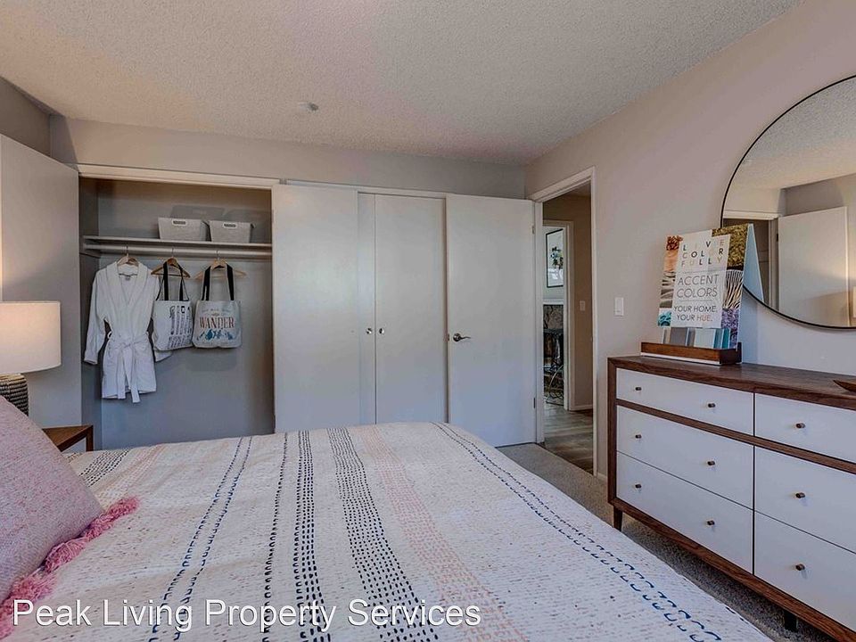 1st image of 6220 S 153rd St APT 4