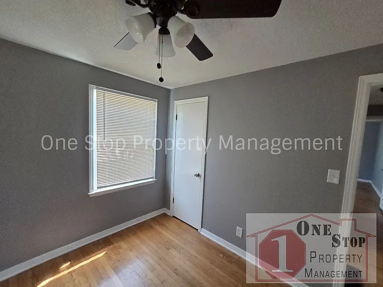 7037 Askew Ave — Photo 16