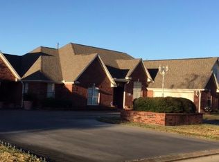 2359 Willow Run, Nederland, TX 77627