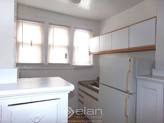 3rd image of 1428 W Farwell Ave APT 1S