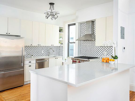 4th image of 163 Prospect Park W APT 3R