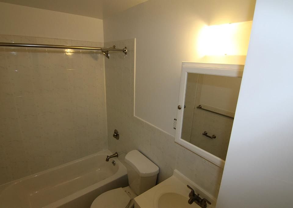 1st image of 3989 50th St Ste 1B