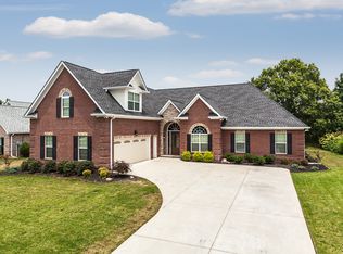 212 Shadowfax Rd, Knoxville, TN 37934