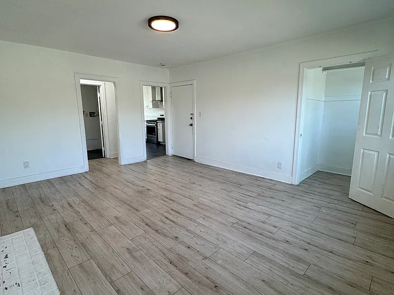101 S Cordova St #3 — Photo 2