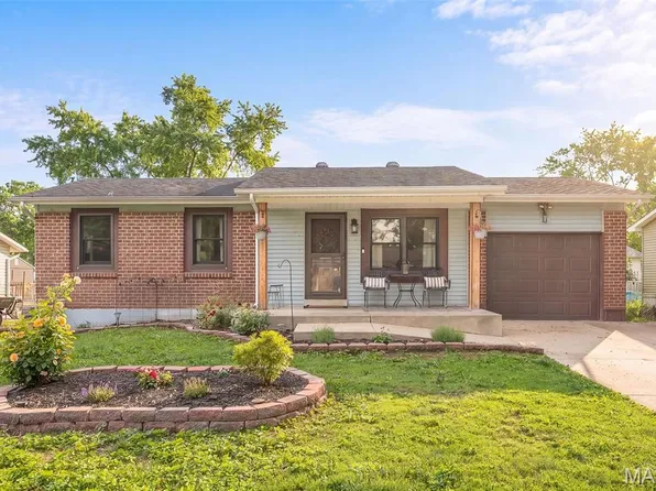 1404 Birch St, Pacific, MO 63069
