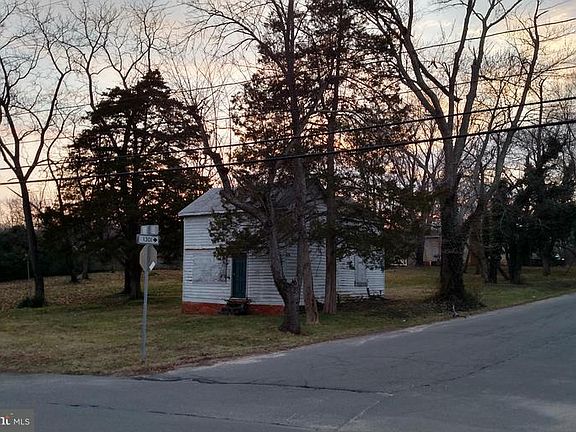 3rd image of 6810 Jefferson St
