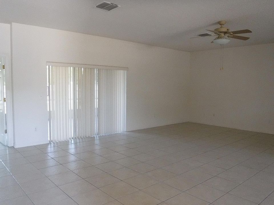 2nd image of 4234 Chadsworth Ln