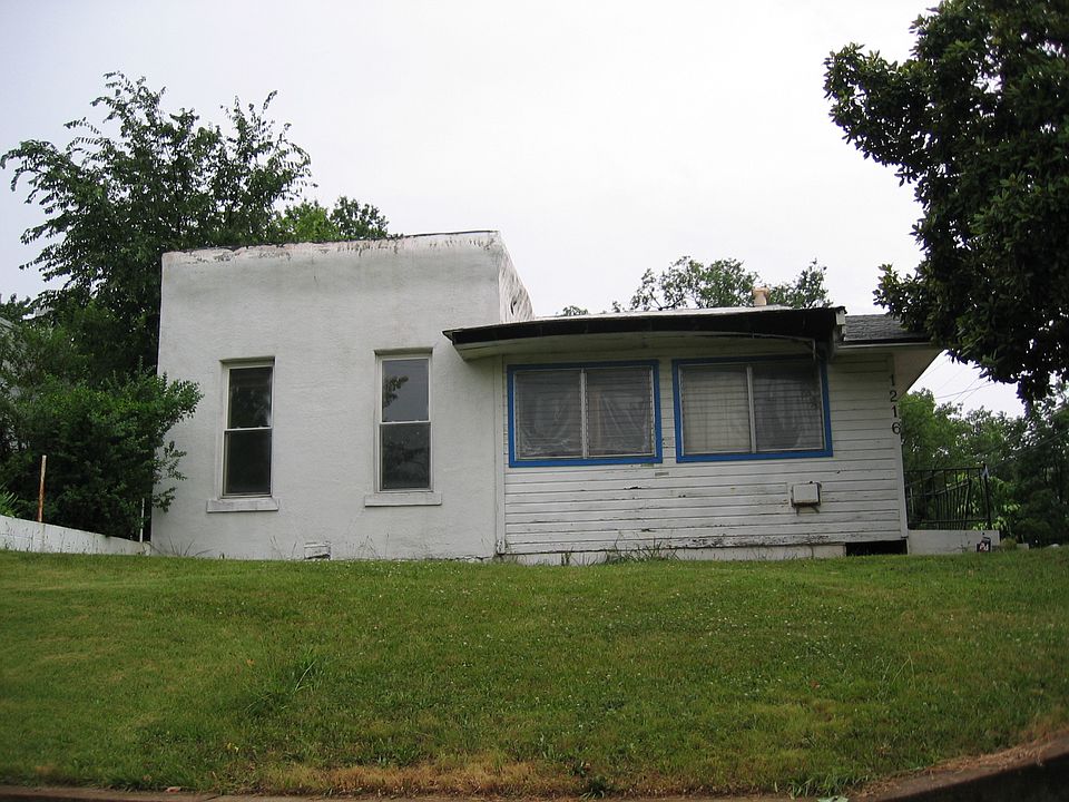 1st image of 1216 Kraft St