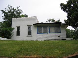 1216 Kraft St, Saint Louis, MO 63139