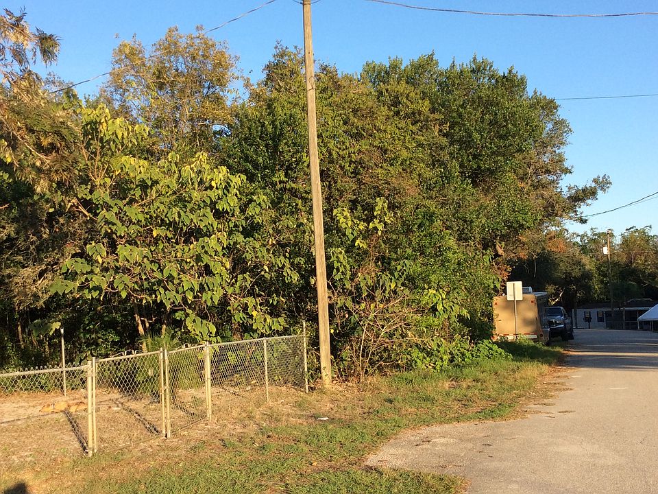 2nd image of 1973 Shore Rd