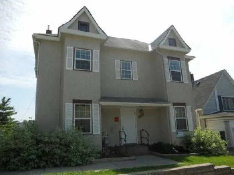 674 Lawson Ave E #2 — Photo 10