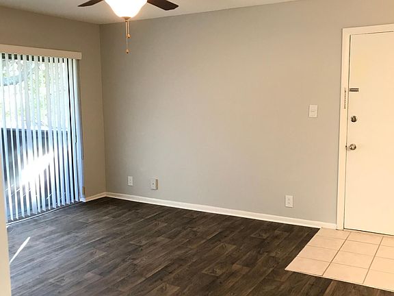 3rd image of 1613 Village Ln