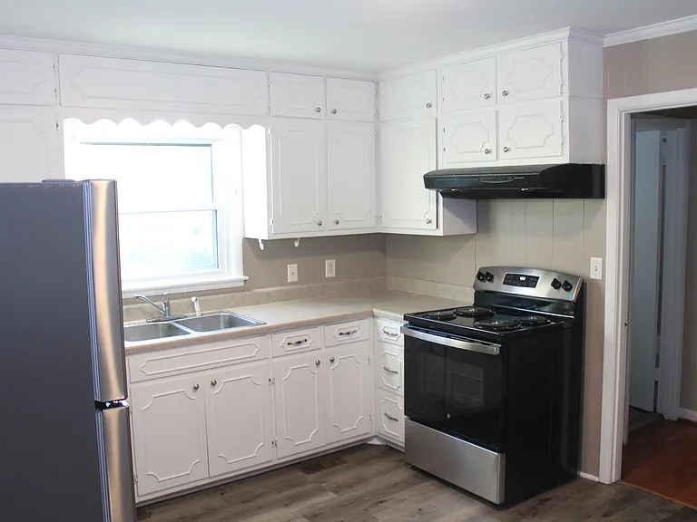 2602 Gibson St NW — Photo 5
