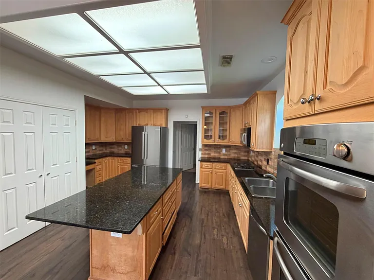 1103 Glendale Dr — Photo 13