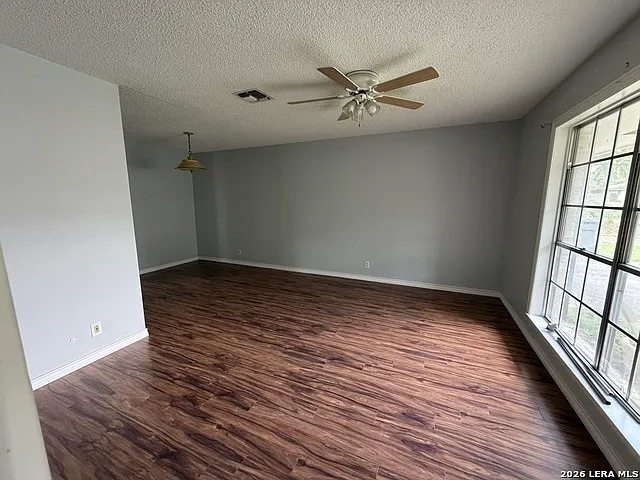 3710 Pinebluff Dr — Photo 4