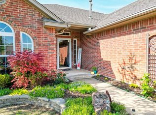 1624 SW 31st St, Moore, OK 73160