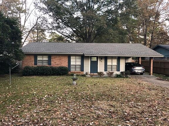 2nd image of 306 Woodland Dr