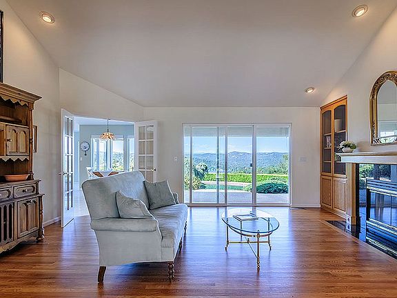 5th image of 20200 Wildwood West Dr