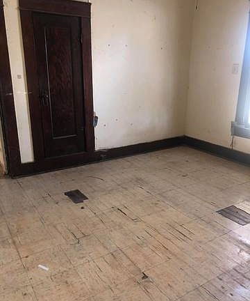 5th image of 2807 Buena Vista St
