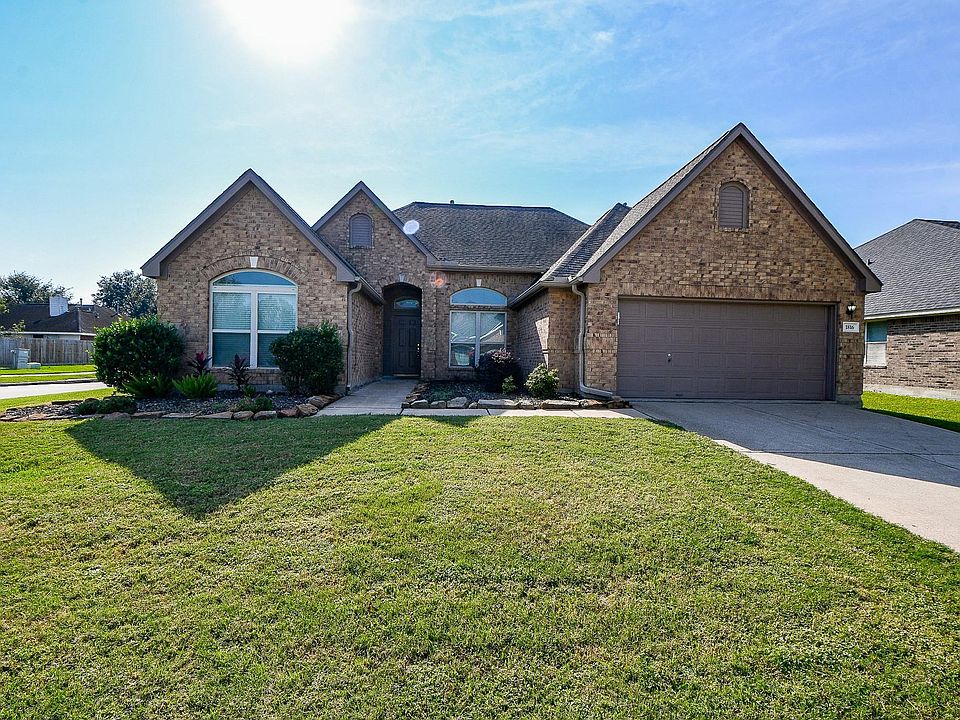 1st image of 1816 Oak Lodge Dr