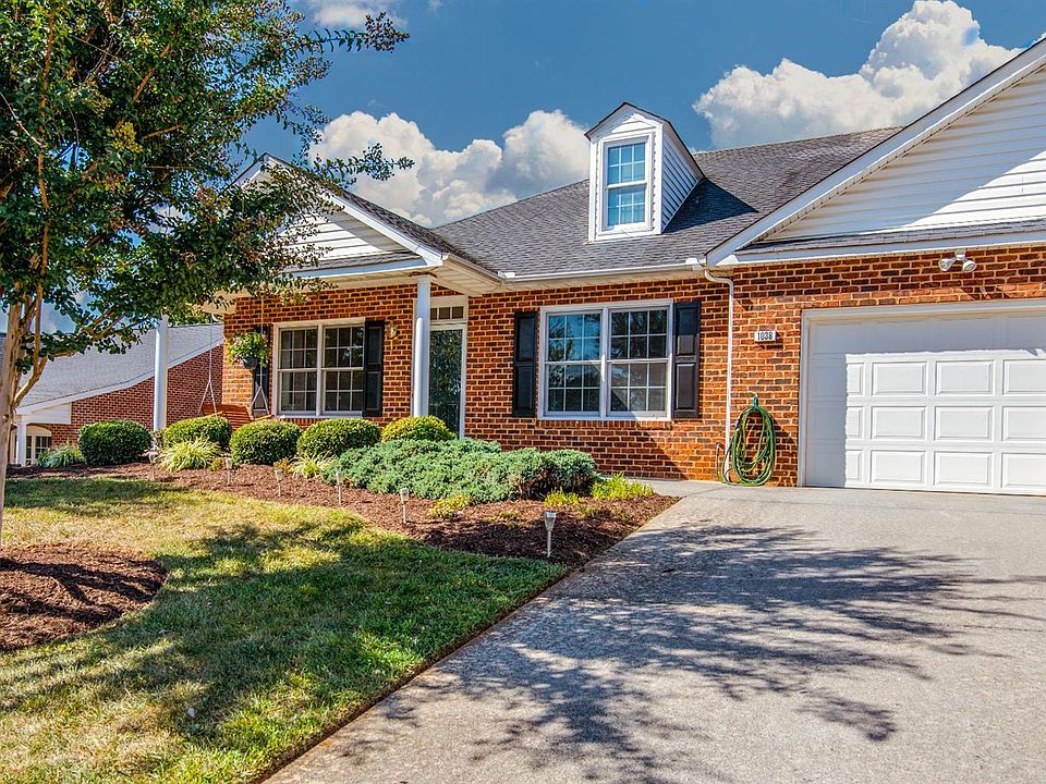 1st image of 1038 Doulton Cir