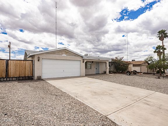 3rd image of 3708 Beachview Dr